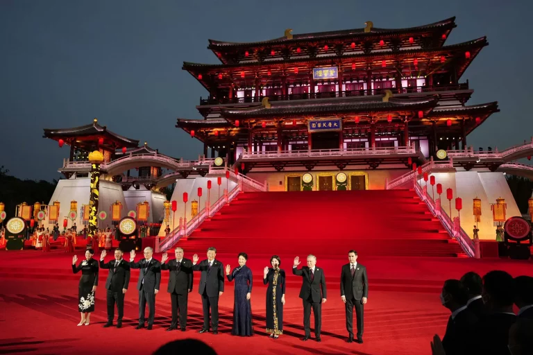 Xi Jinpings Gipfeldiplomatie: China will Russland in Zentralasien Konkurrenz machen