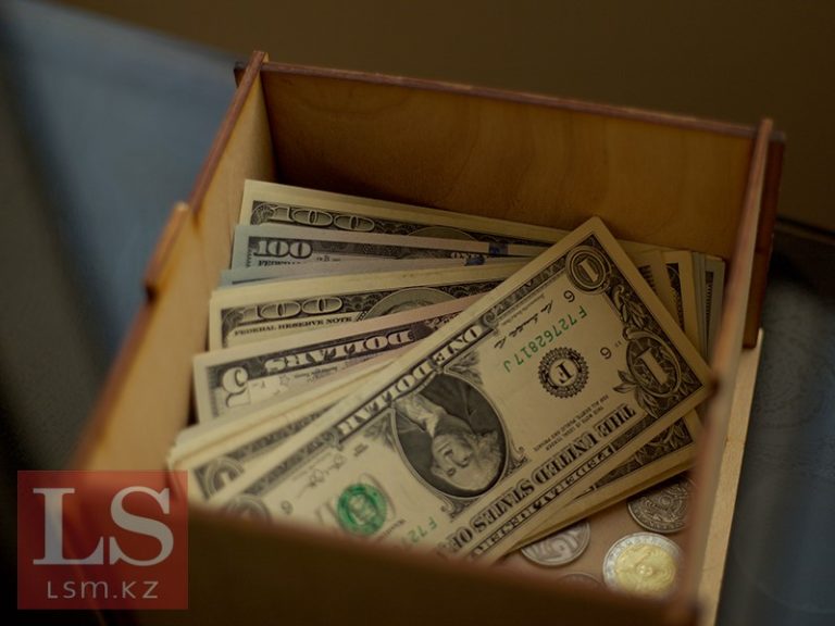 Aus welchen Ländern fließt Geld in die Wirtschaft Kasachstans? Infografiken